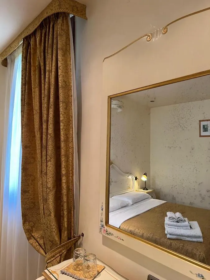 Venice Inn Guest house