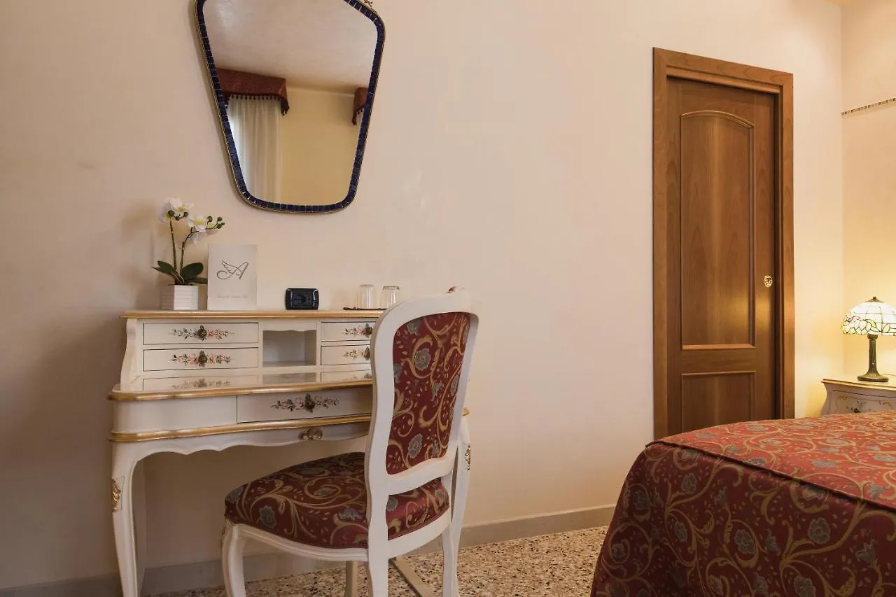 Guest house Venice Inn Italy