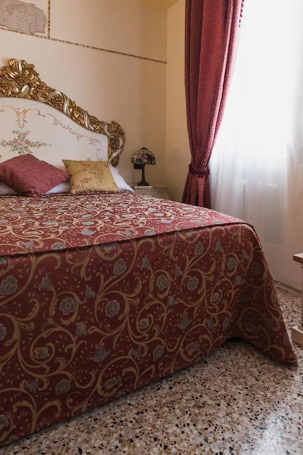 Guest house Venice Inn